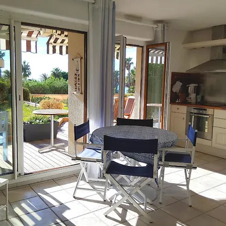 Appartement On The Seafront And Quiet